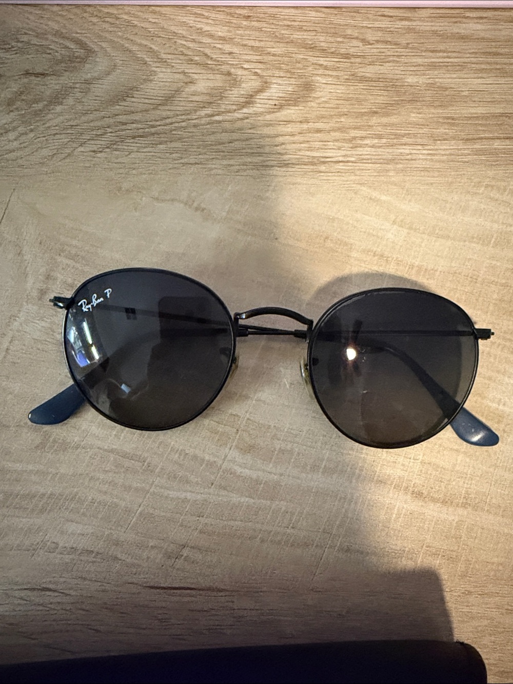 Ray-Ban Men’s Round Metal Sunglasses in Black